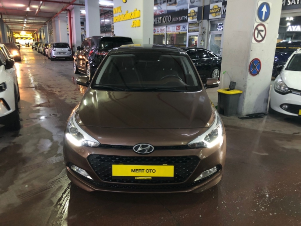 2015 Hyundai̇ İ̇20 Eli̇te Cm Tvn Otomati̇k Temi̇z Bakımlı