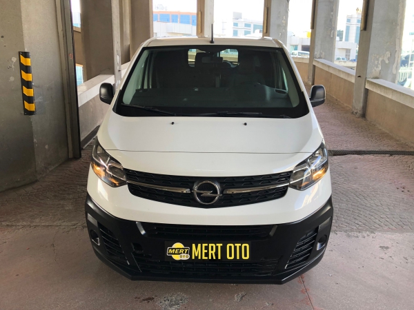 2022 Opel Vi̇varo 2.0 Cargo Edt.Çeki̇ Demi̇rli̇ Temi̇z Bakımlı