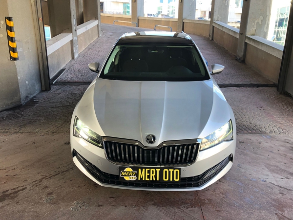 2020 Skoda Superb 1.6 Tdi̇ Eli̇t.Snrf.Otomtk Temi̇z Bakımlı
