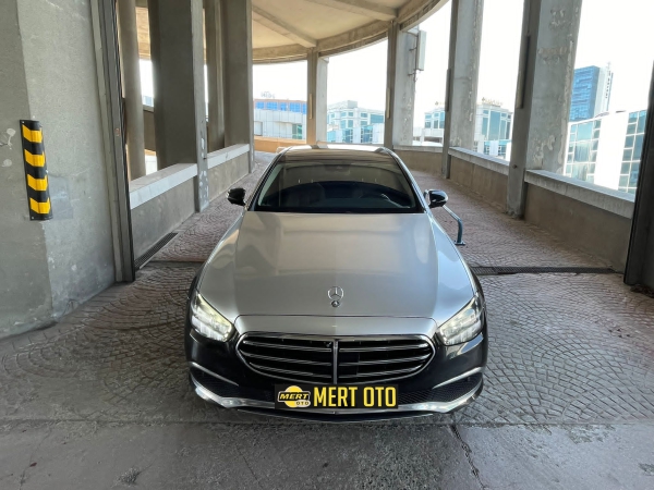 2022 Mercedes E200d Exc.Deri̇.Cmtvn.Brm.Kltk Ist.Temz Bakımlı