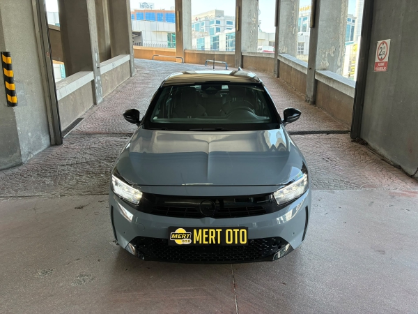 2025 Opel Corsa 1.2 Hi̇bri̇t Gs Paket Cmtvn 18.000km Temi̇z Bakımlı