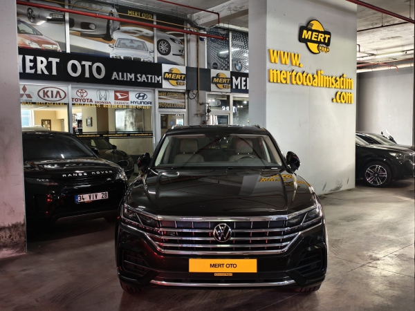 2022 Vw Touareg 3.0 V6 Tdı 4 Moti̇on R Li̇ne Servi̇s Bakımlı
